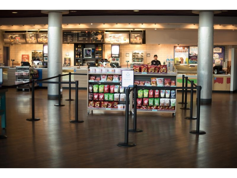 Hire Black Queue Retractable Barriers